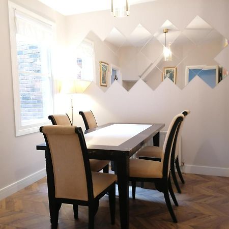 Stunning 3 Bedroom Townhouse In The Heart Of City Belfast Exteriér fotografie