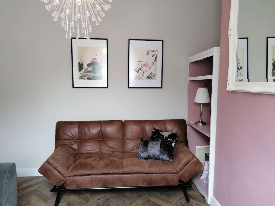 Stunning 3 Bedroom Townhouse In The Heart Of City Belfast Exteriér fotografie