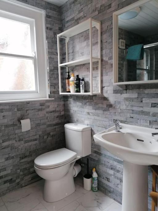 Stunning 3 Bedroom Townhouse In The Heart Of City Belfast Exteriér fotografie